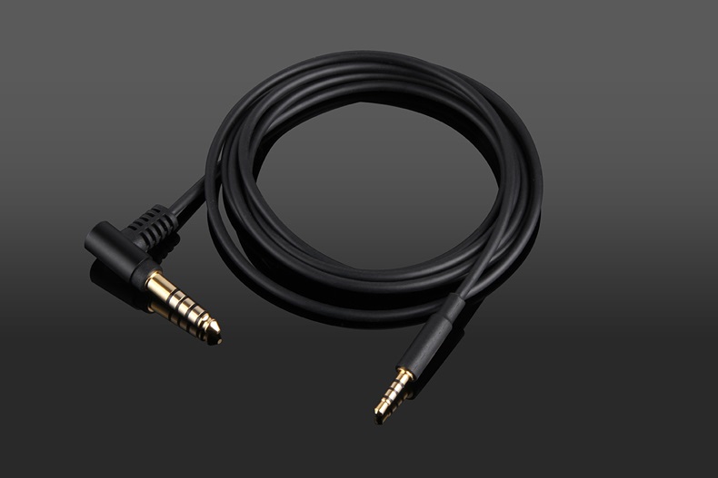 Cavo audio bilanciato da 4,4 m - Sennheiser Headphone Momentum 4 recensione e prezzo